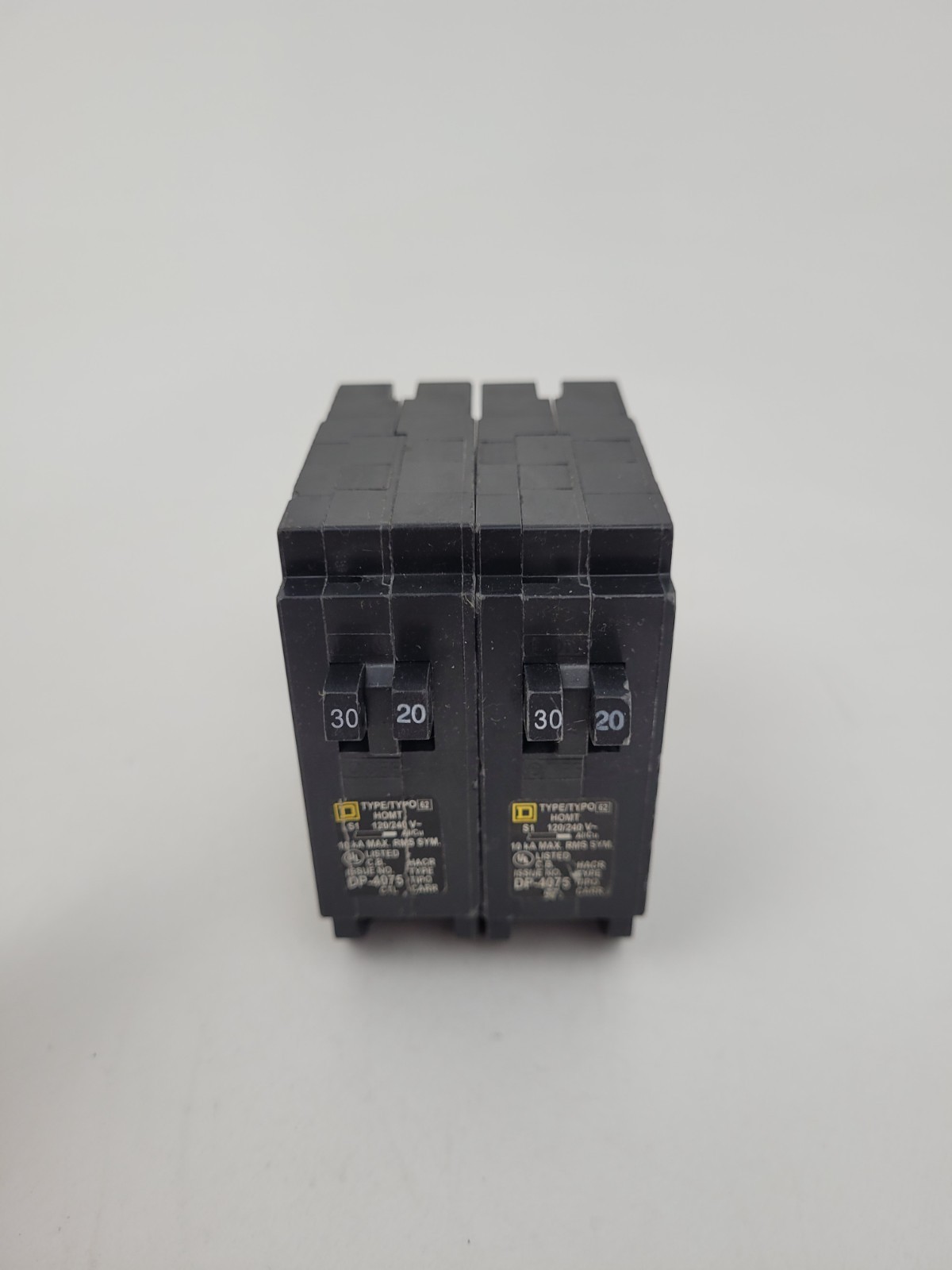 Lot of 2 – HOMT3020 Square D 20 Amp Circuit Breaker – Next Day Option