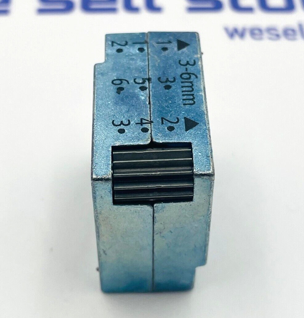 SIEMENS 3SB3500-1DA31 Pushbutton (5 Pcs In 1 Box)