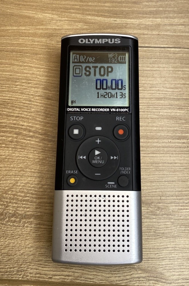 Olympus VN-8100PC Digital Voice Recorder Black/Silver Tested Works
