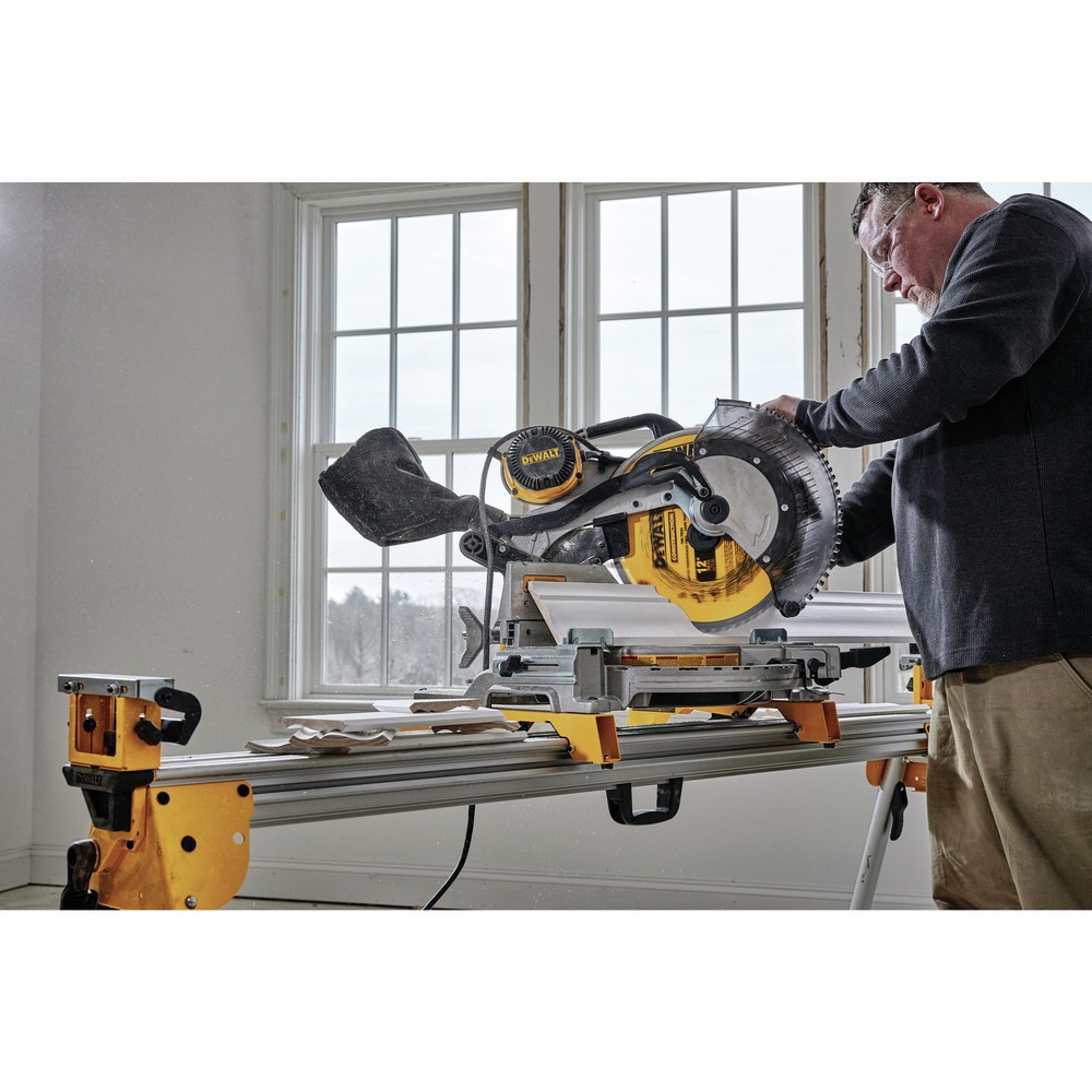 DEWALT DWS716R 15A 2-Bevel 12″ Corded Compound Miter Saw Certified Refurbished