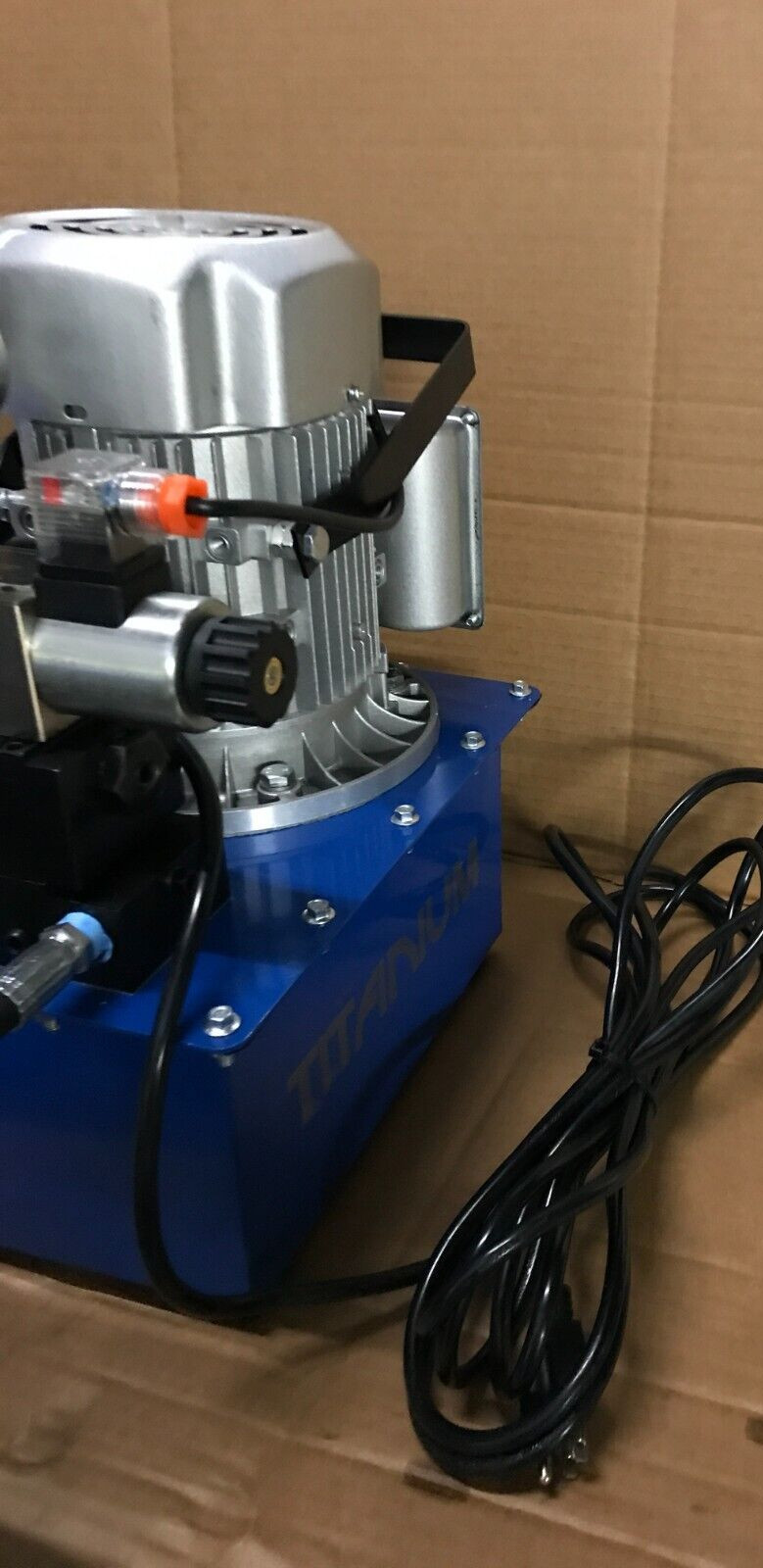 Electric Hydraulic Pump Double Acting Pump 5000 to 10000 PSI 8L Solenoid Valve
