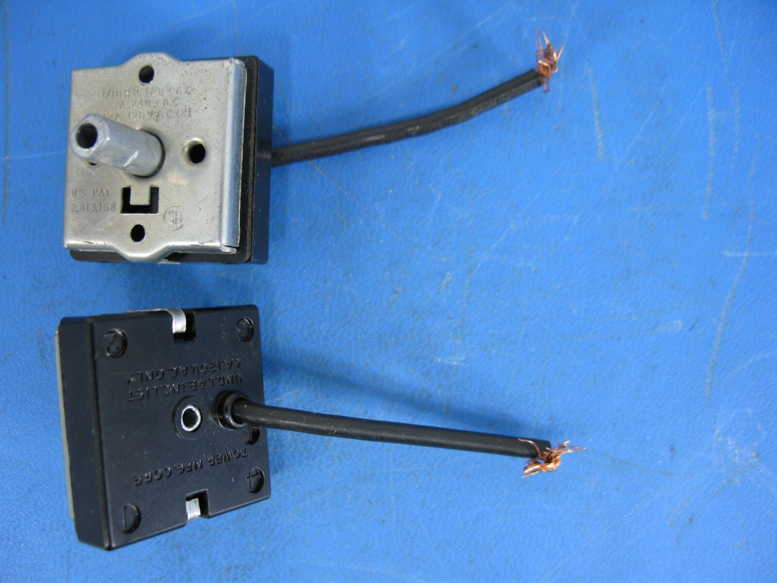(1) *NEW* TOWER 13627 5 POSITION 1/10HP 120VAC 3A 240VAC 12A 120VAC 6A 120VAC