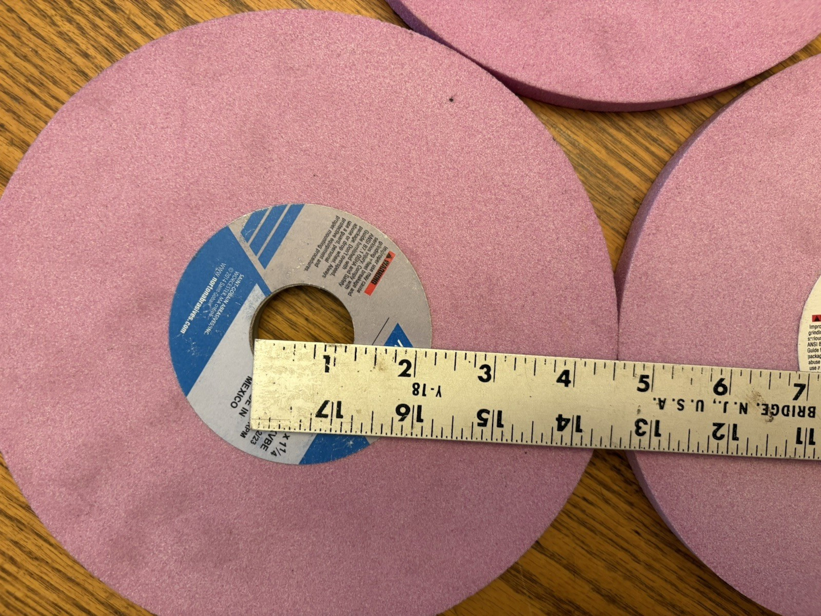 NEW 3pc NORTON 25A Pink 8 x 1/2x 1 1/4 Alundrum Abrasives Grinding 25A60-KVBE