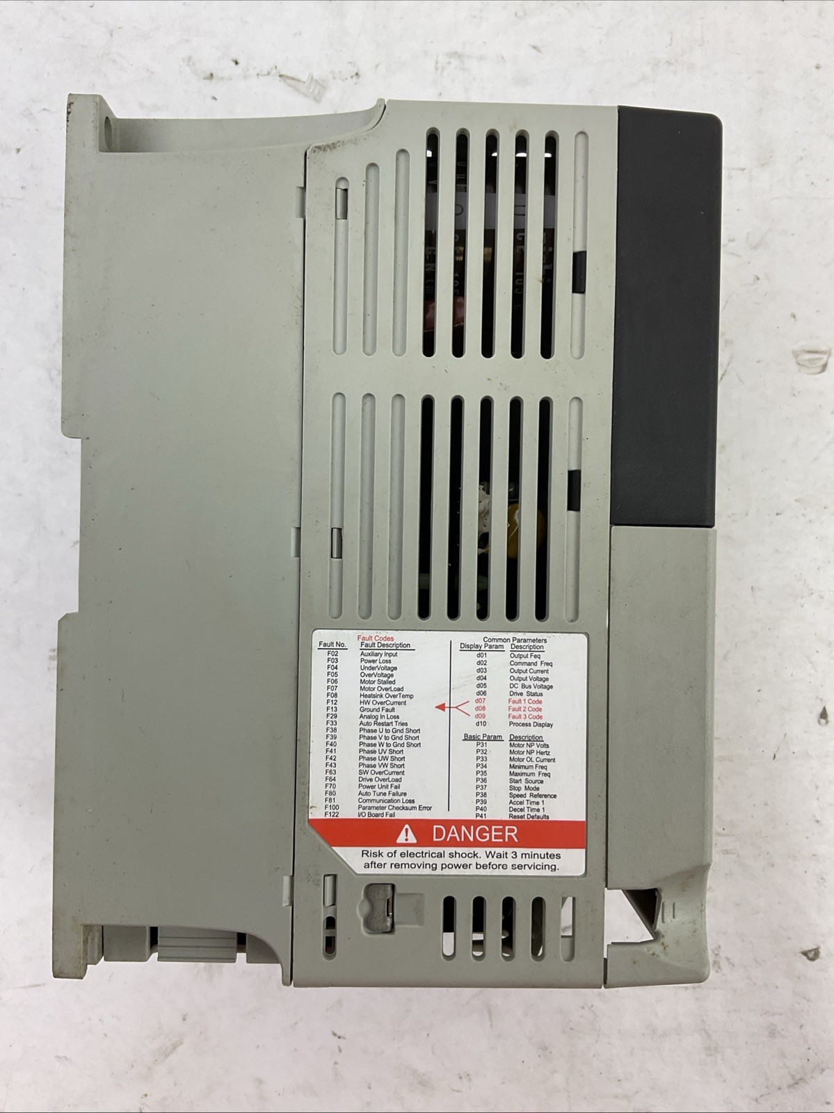 ALLEN BRADLEY 22A-D6P0N104 SER A FRN 3.05 POWER FLEX 4 AC DRIVE 2.2kW/3.0HP