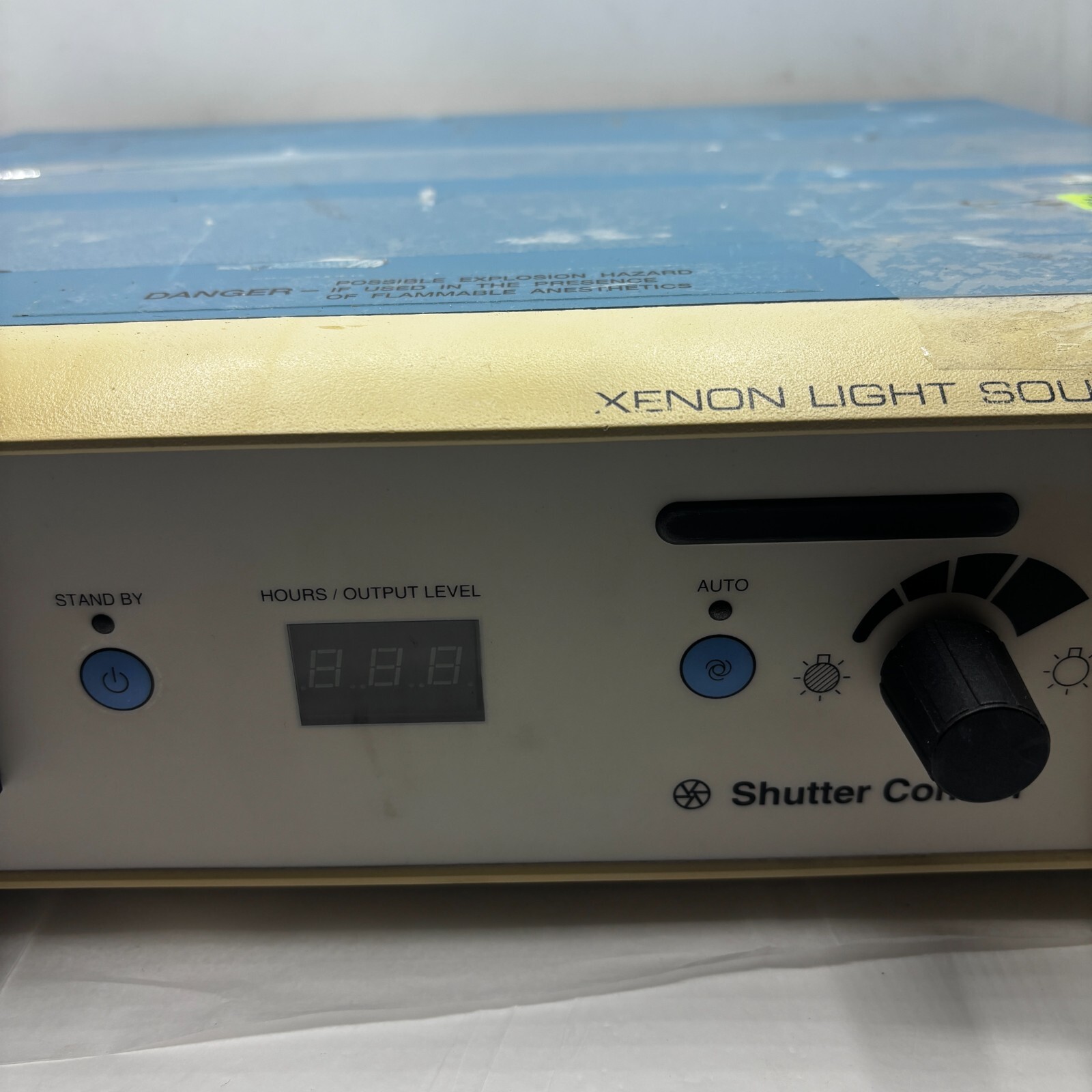 Smith & Nephew 7206084 Dyonics 300XL Xenon Light Source Made in USA 🎯