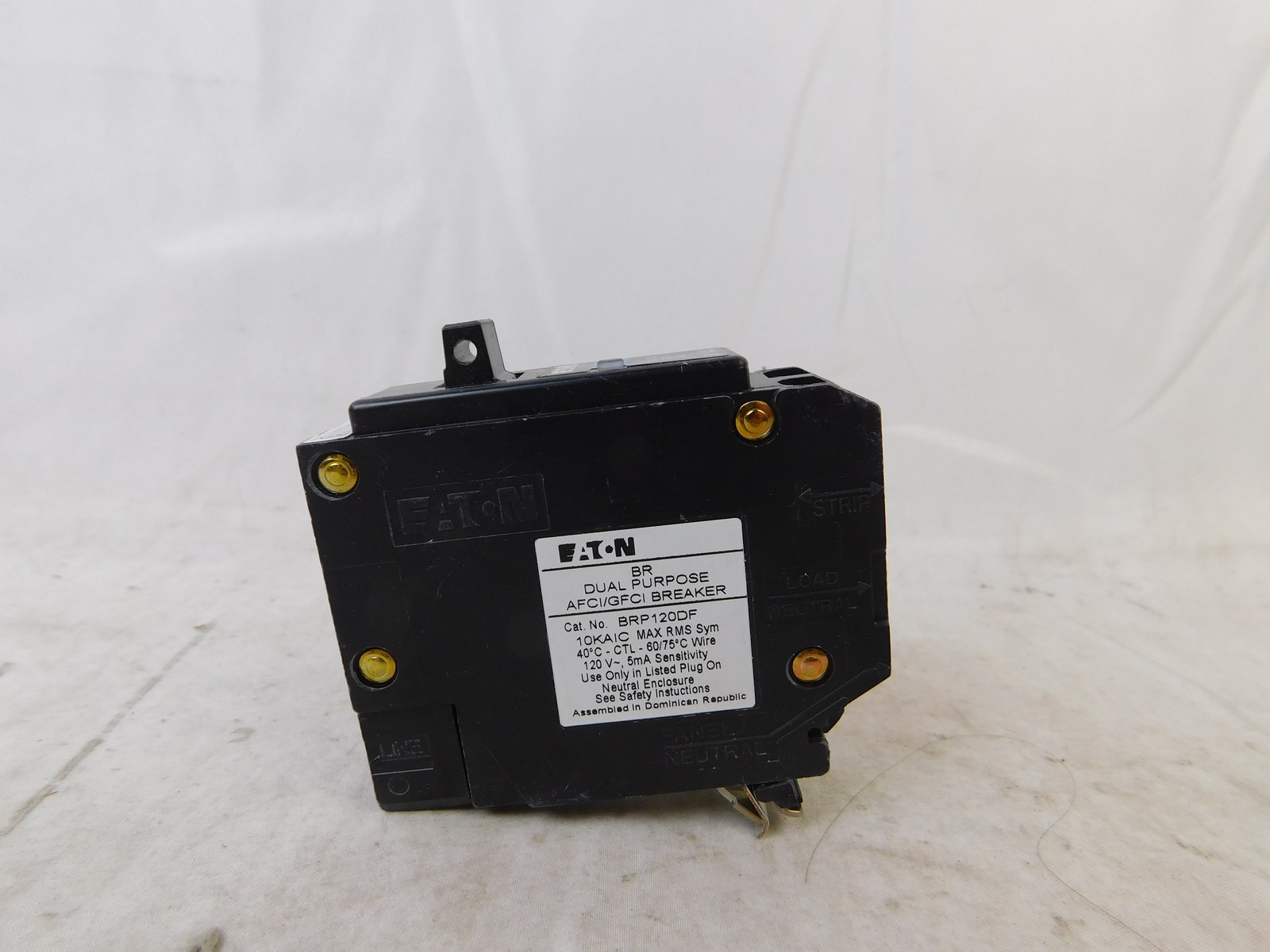 Eaton BRP120DF Miniature Circuit Breakers (MCBs)