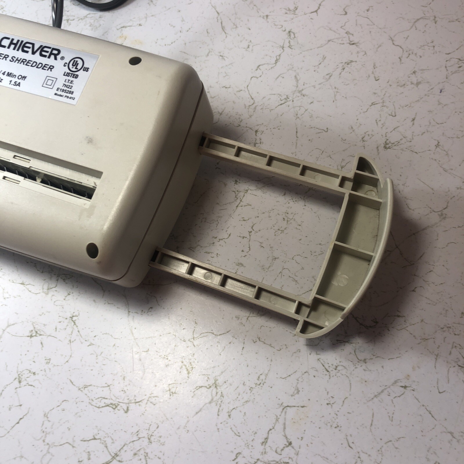 Achiever Portable Paper Shredder Model PS-012 / 16230 Office Home Product