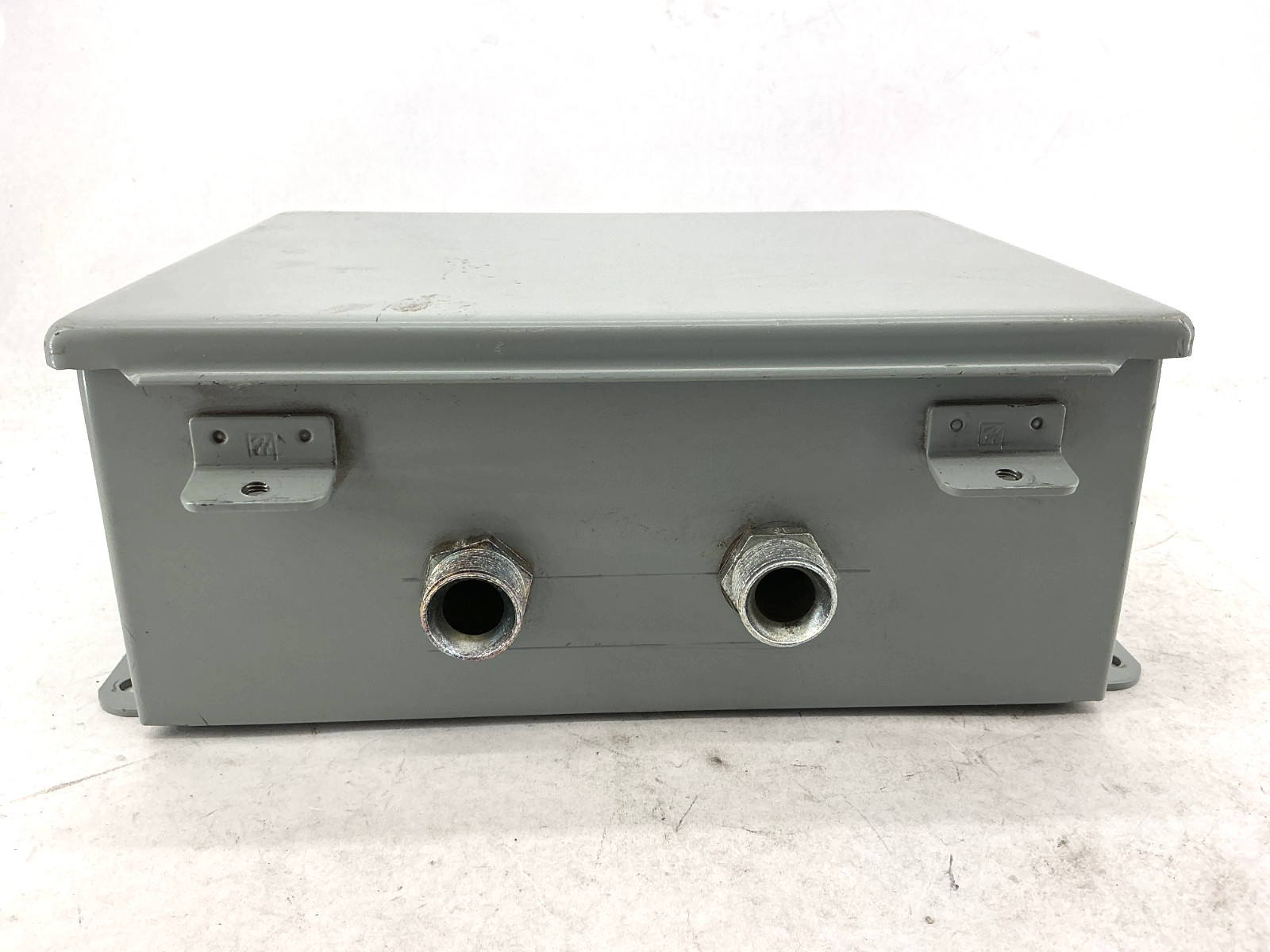 Hoffman A1008CH Junction Box Enclosure Panel Mount 10″X8″X4″ Gray 55410
