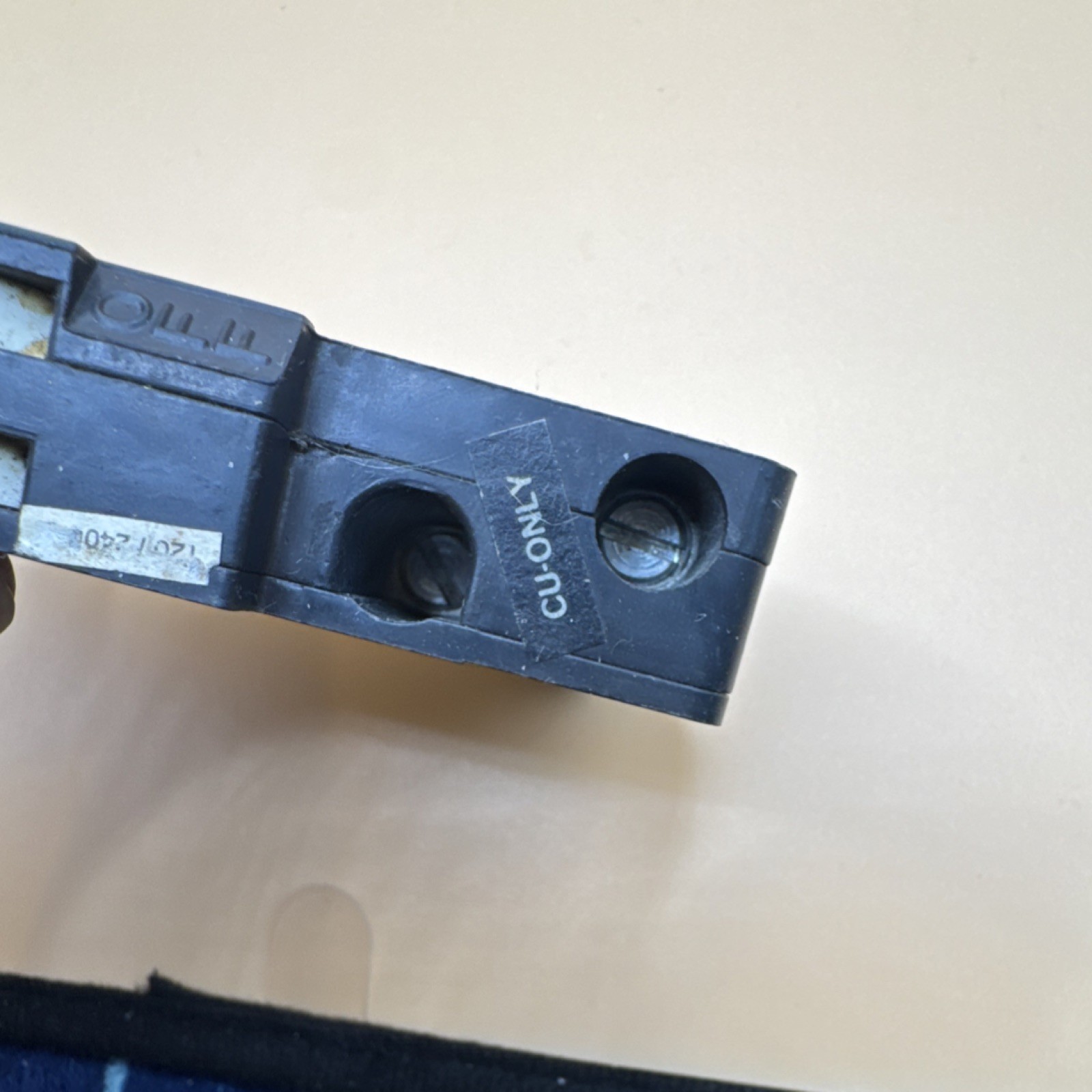 Cutler-Hammer RC3860 60A 2-Pole Circuit Breaker 201-250V Type C