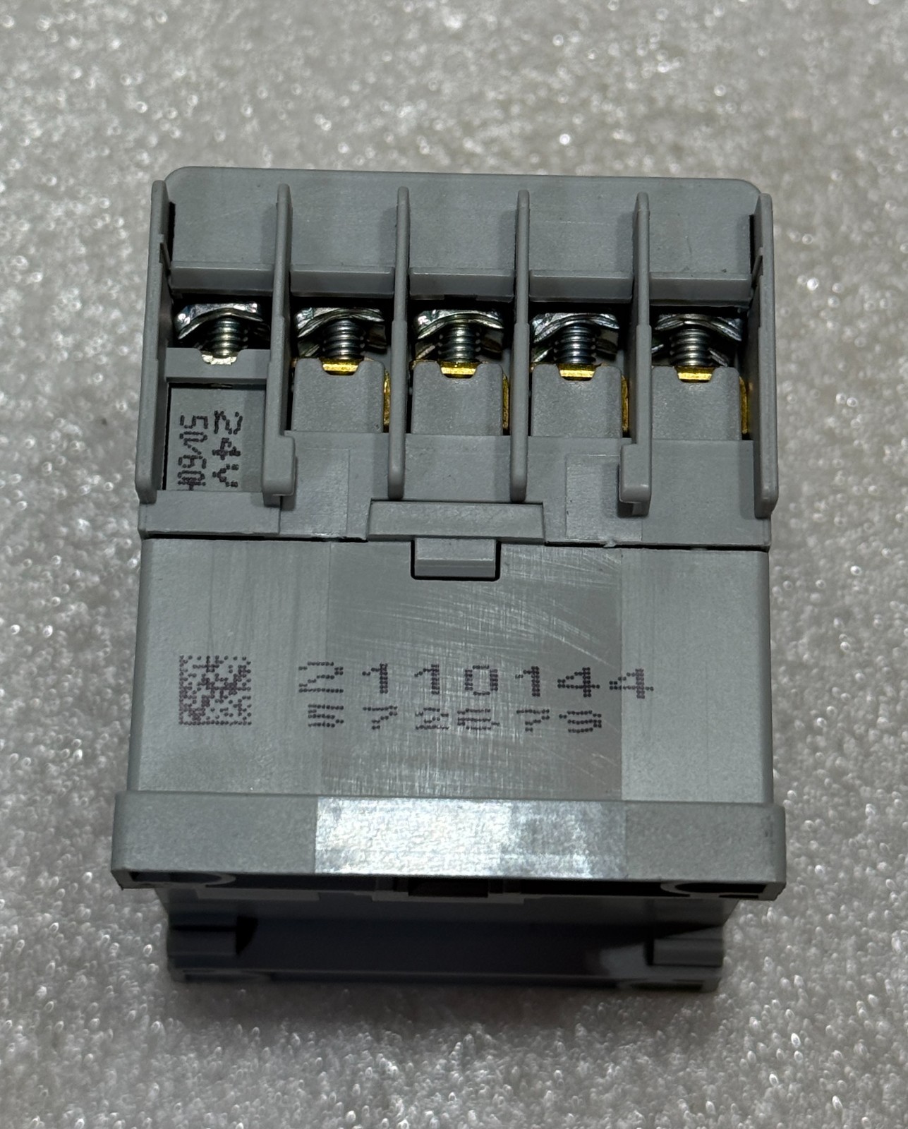 ALLEN-BRADLEY Mini contactor 100-K09*10 24V 50/60HZ 100-K09KJ10