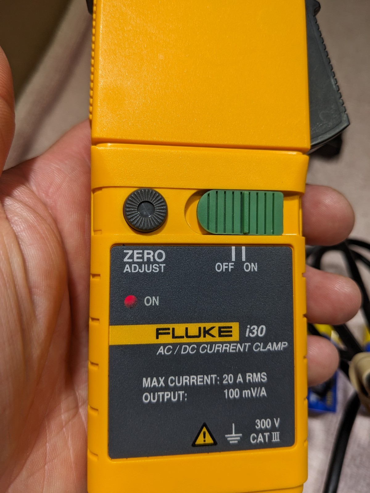 Fluke i30 AC/DC Current Clamp – Tested Working – G/VG
