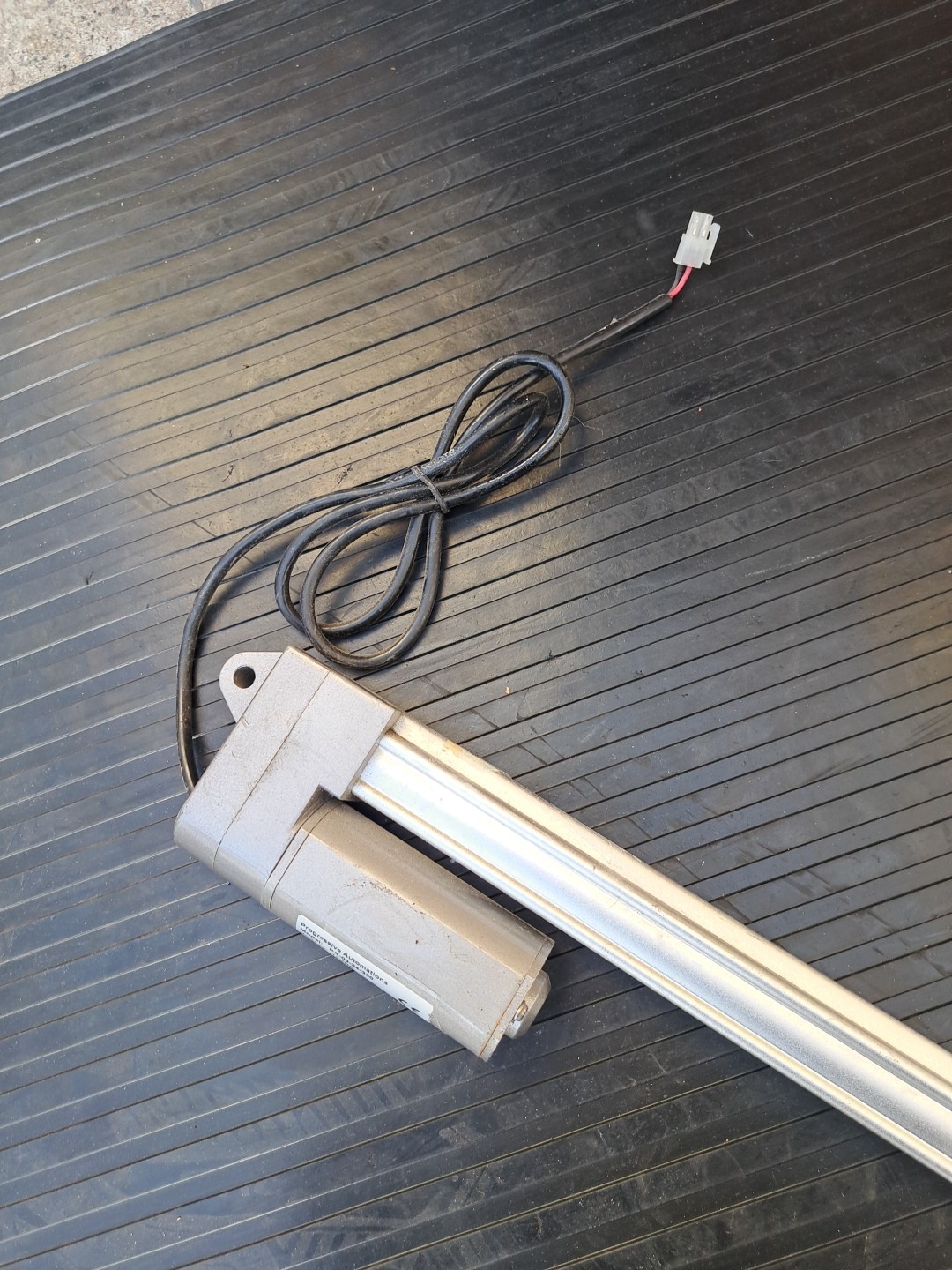 Progressive Automations ACTUATOR PA-09-25-330 24VDC 24″ STROKE FORCE 330 LBS