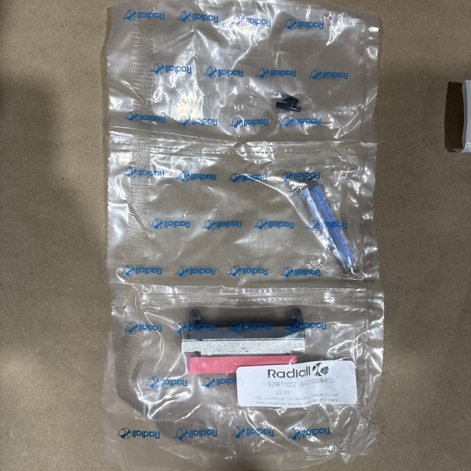 Radiall BACC65DB40S BACC65 Connector