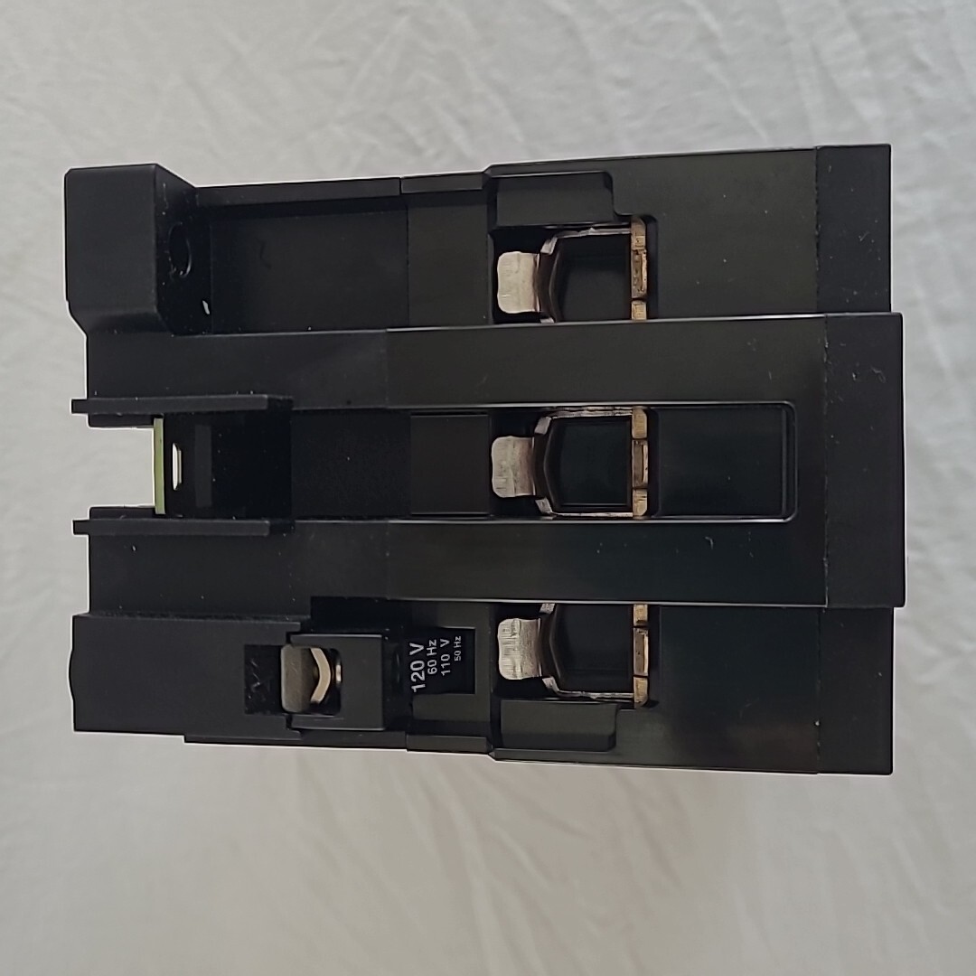 LOVATO BF80.00 BF80 120V 60Hz 110V 3P CONTACTOR -New Open Box-