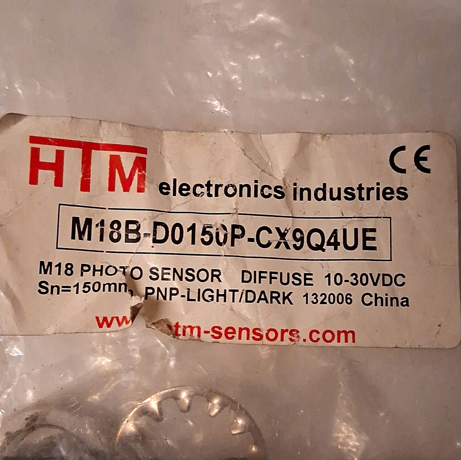 HTM Electronics Industries M18 Photoelectric Diffuse Sensor PNP DC M18B-D0150P