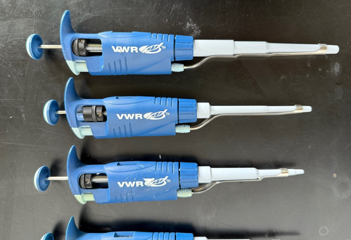 VWR Set of 6 Adjustable Pipettes 0.1-2, 0.5-10, 2-20, 10-100, 20-200, 100-1000uL