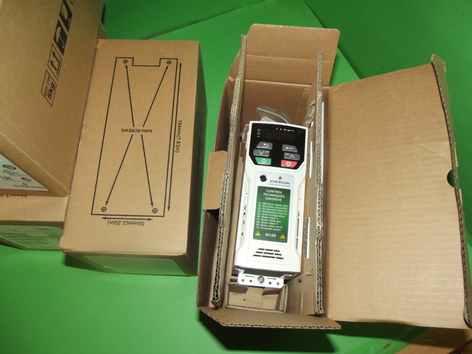 Control Techniques EMERSON UNIDRIVE M M100-022 00075 A101 00 AB100 1.5 kW