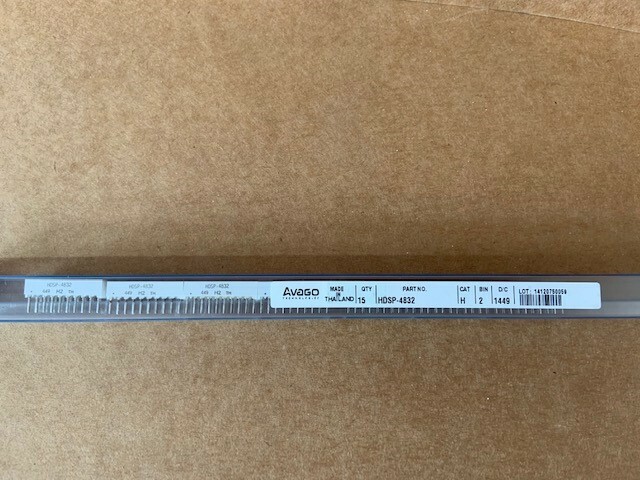 Avago HDSP-4832 LED Bar 10 Segments, Green, Yellow, Red, 2.1V 3.5mA, 15pcs