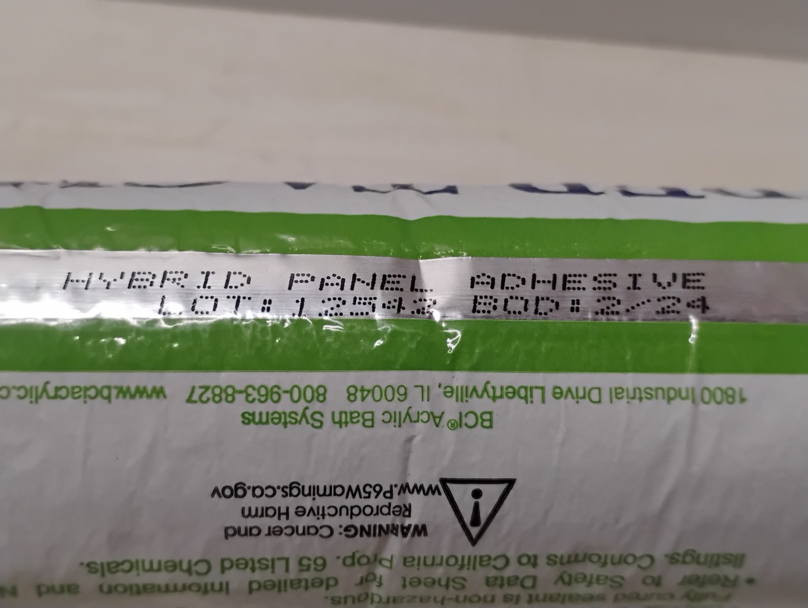 Case Of 16 SuperTach 20oz. Hybrid Panel Adhesive Sausage Tubes