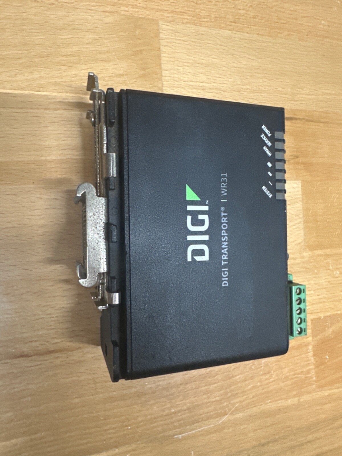 Digi Transport WR31-L52A-DE1-TB Cellular Modem/Wireless Router 4G LTE