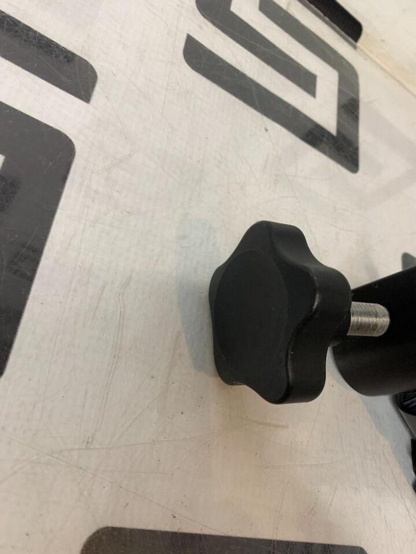 Medfusion 3500 4000 Pole Clamp Mount & Also for other Models TESTED WARRANTY B