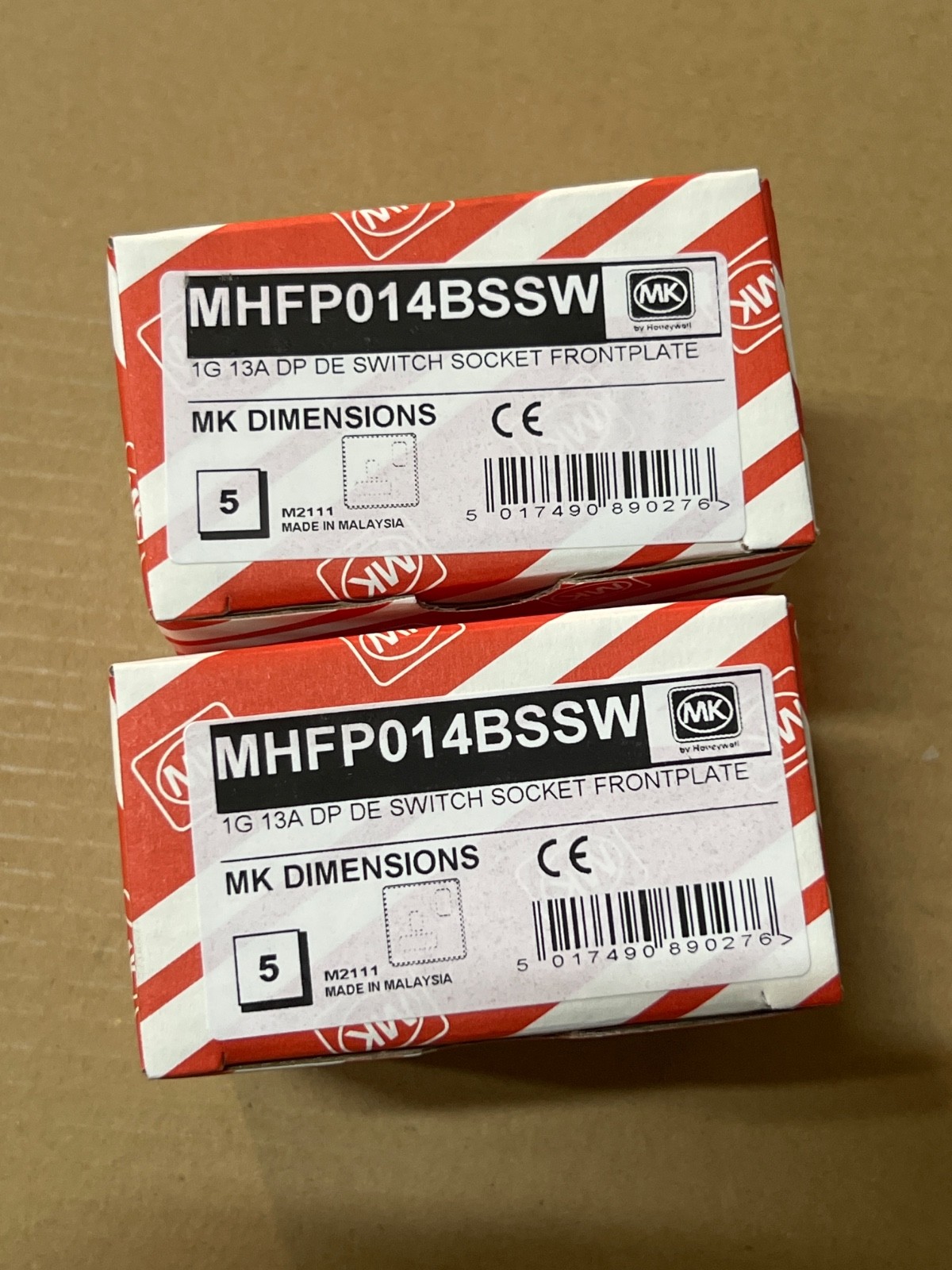 LOT 2 BOX MK MHFP014BSSW 1G 13A DP DE SWITCH SOCKET FRONTPLATE (1box=5PCs)