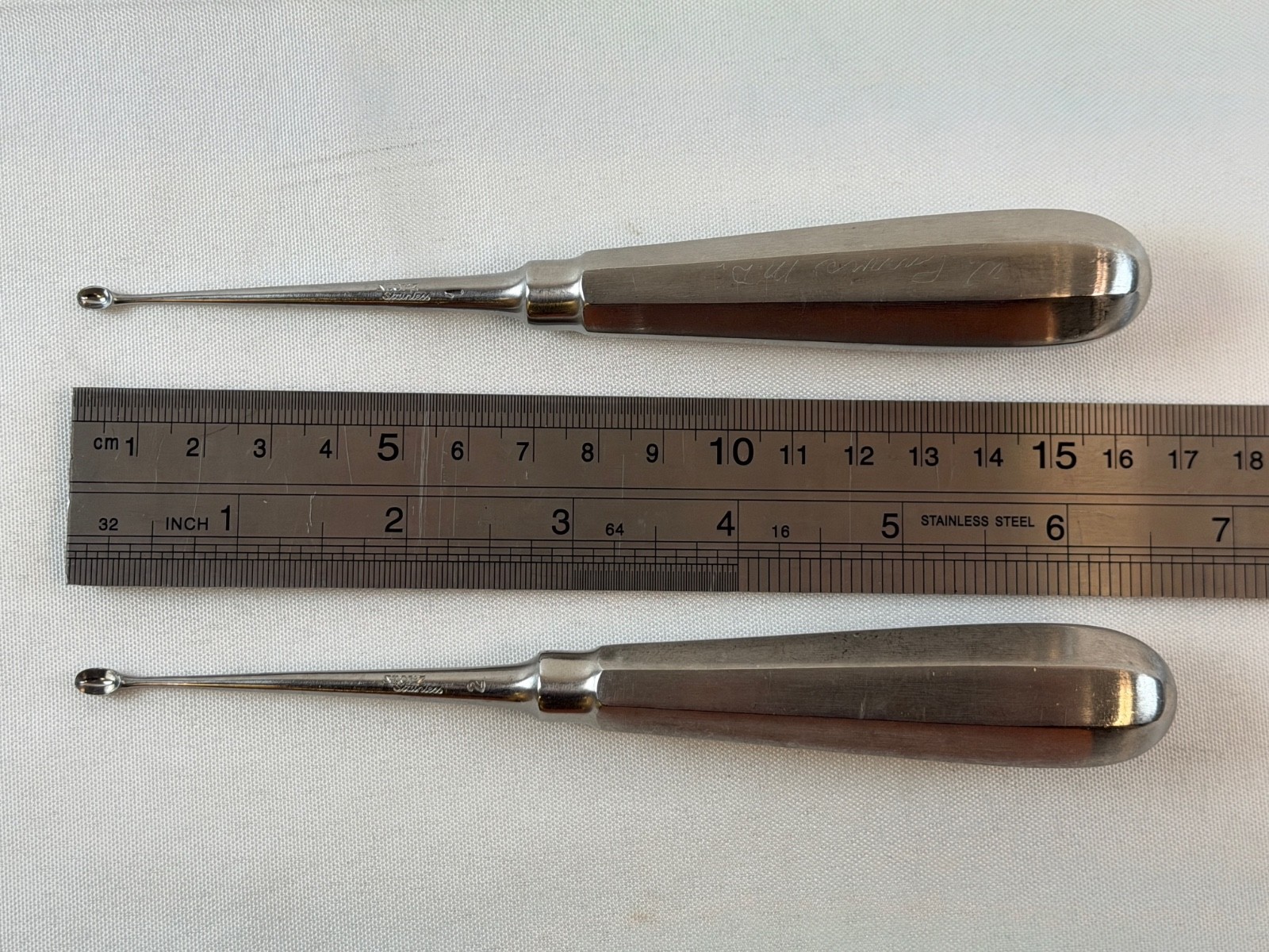 Pair of Storz N1407/1 & N1407/2 Spratt Mastoid Curettes Sizes 1 & 2 L: 6.75″ ENT