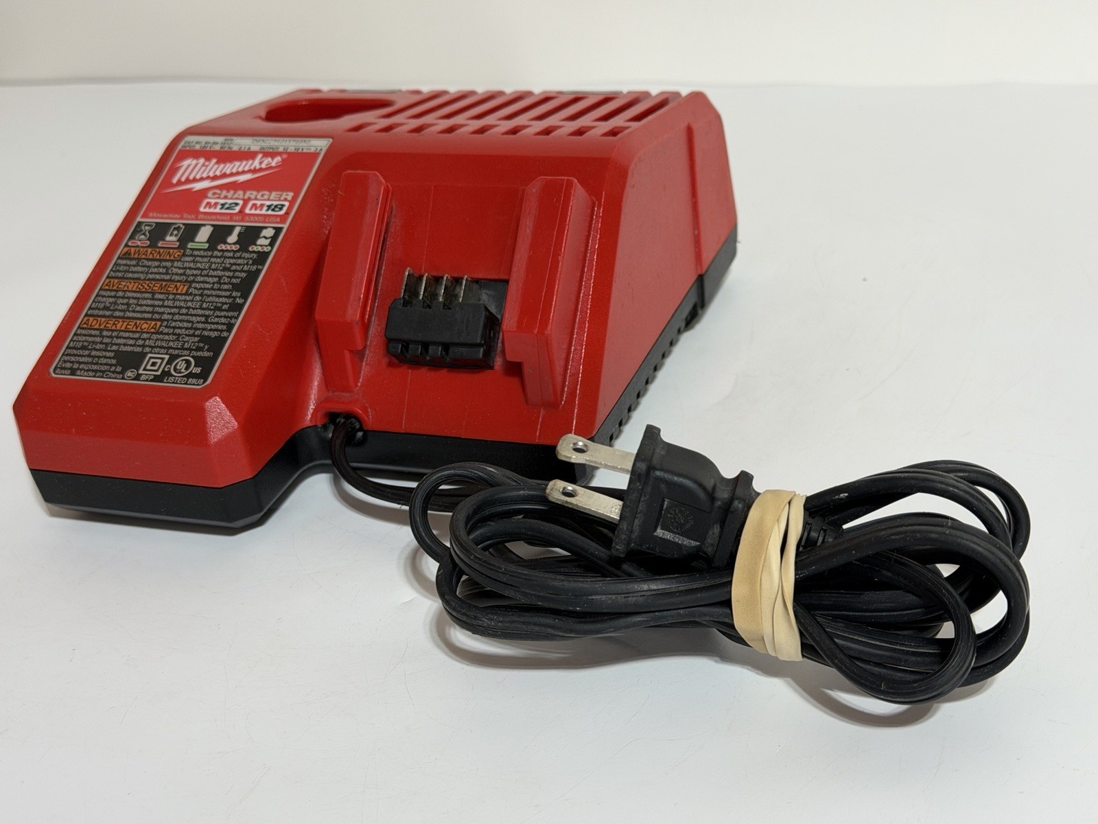 Milwaukee Genuine M18 M12 volt Lithium Charger 48-59-1812