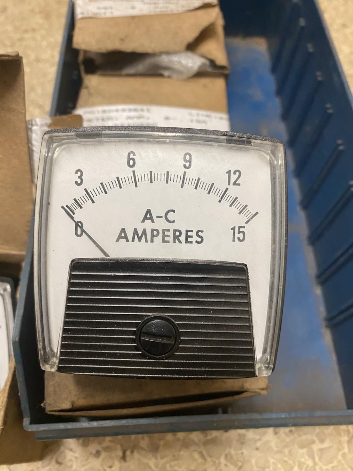 HOYT G-8491 A-C Amp Gauge H05026415AAC A54HO2C N.O.S. 0-15 Amps