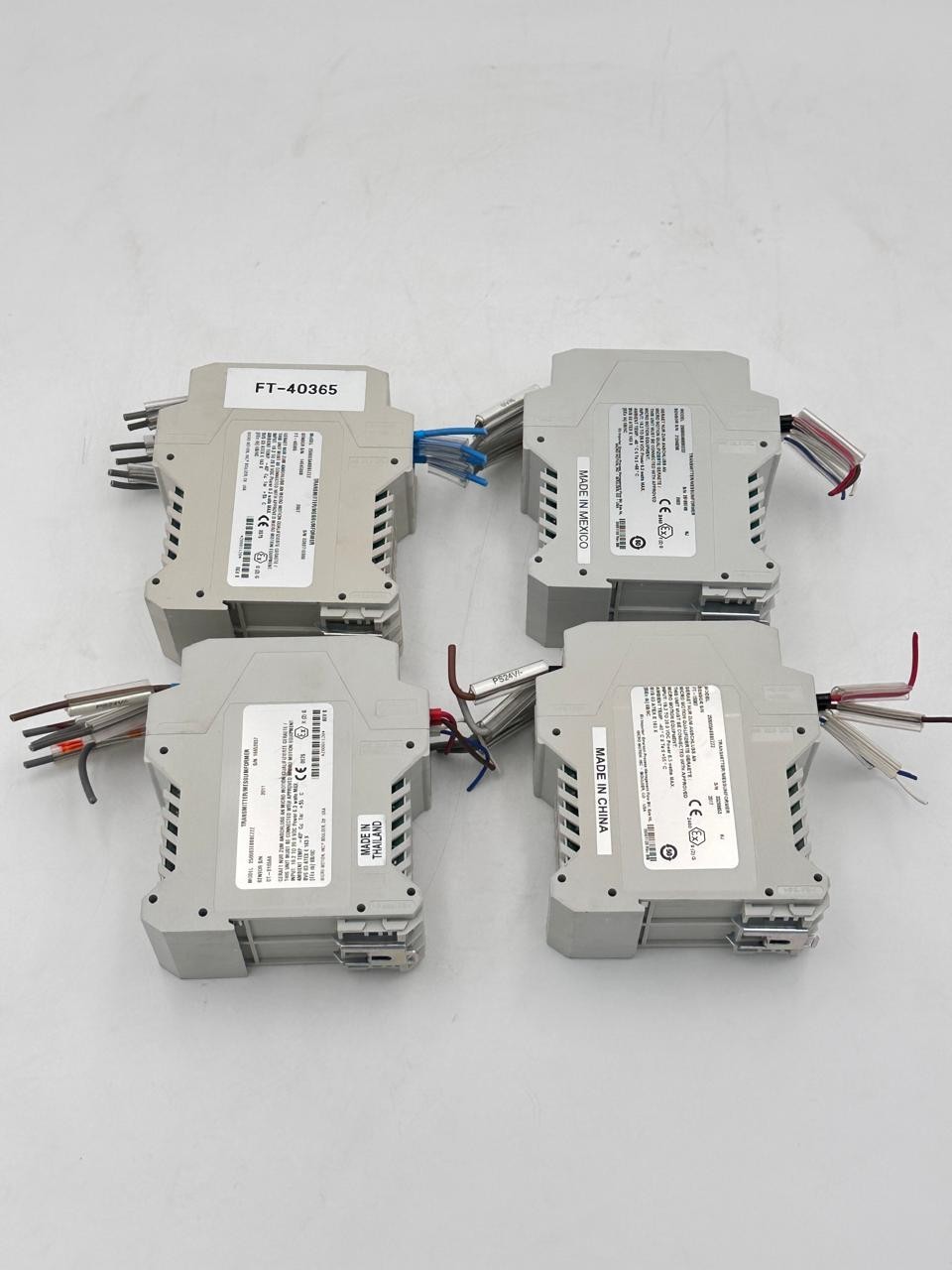 EMERSON MICRO MOTION TRANSMITTER MODEL 2500D3ABBBEZZZ PN : 20000742 REV BB