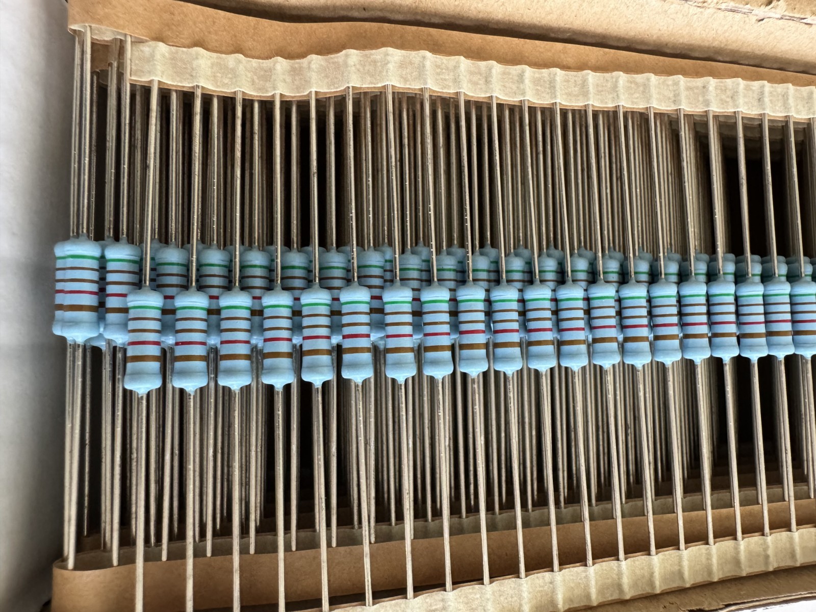 1000 PCS MBE04140C5112FC100 Vishay Metal Film Resistor 51.1 kΩ 1W ±1% TCR ±50ppm