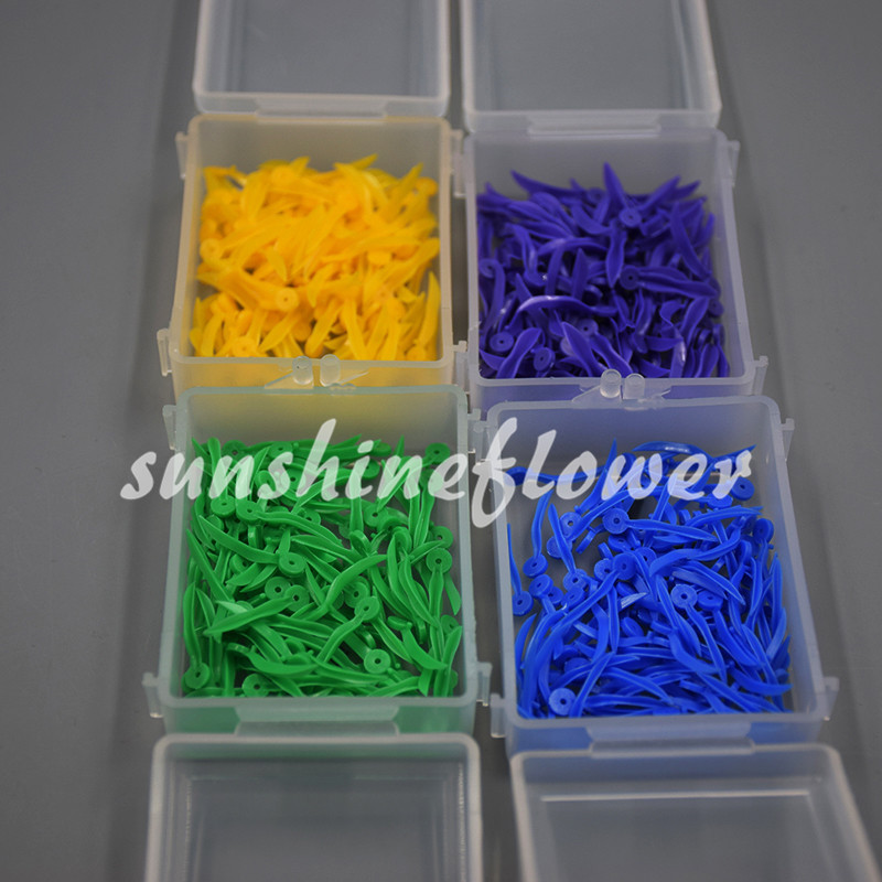 100 Pcs Dental Poly-wedge Available Plastic With Holes Disposable Wave Shape