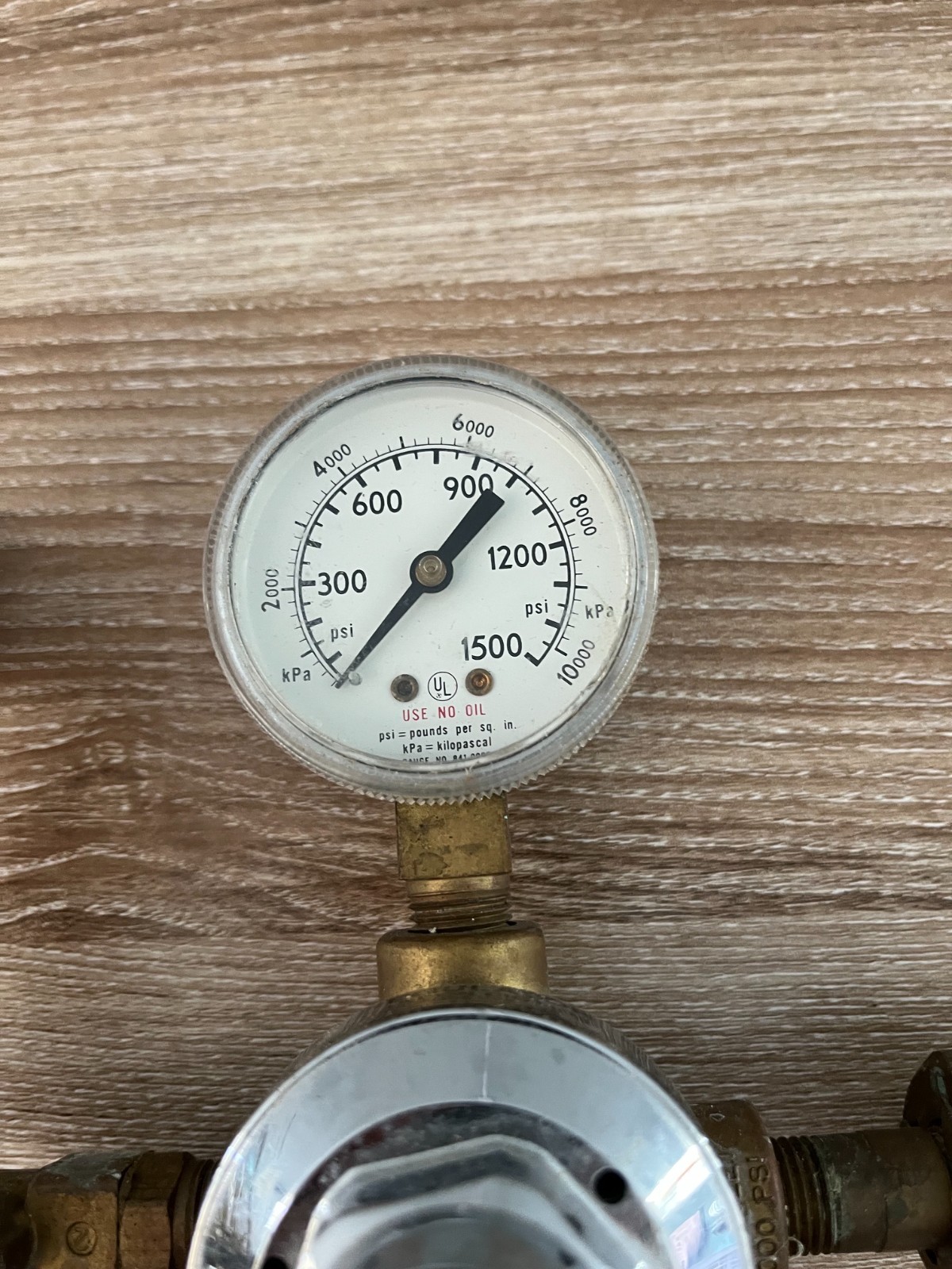 AIRCO 805-7715 CO₂ Regulator CGA-320 w/ Aqua Culture Flowmeter & 110v Solenoid V