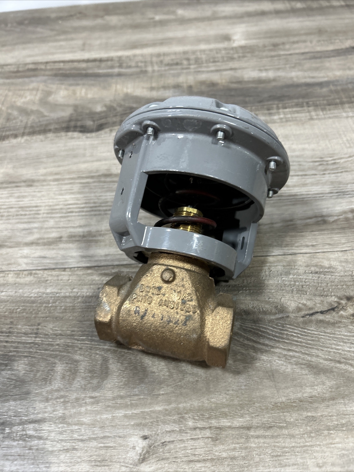 New Johnson Controls VG7441GT+3008E Globe Valve V-3000-8012 Diaphragm Actuator