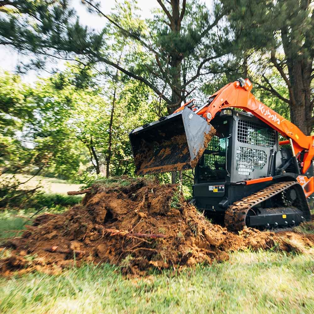 Titan Attachments 72″ Skid Steer Dirt Bucket, 3/16″ Thick Structural Steel