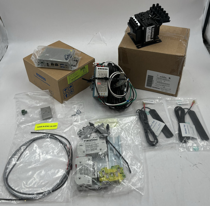 ADVANTECH UNO-2271G V2 & SIEMENS MT0050L & MEAN WELL MDR-40-24 32XR-N-ENC-N-001