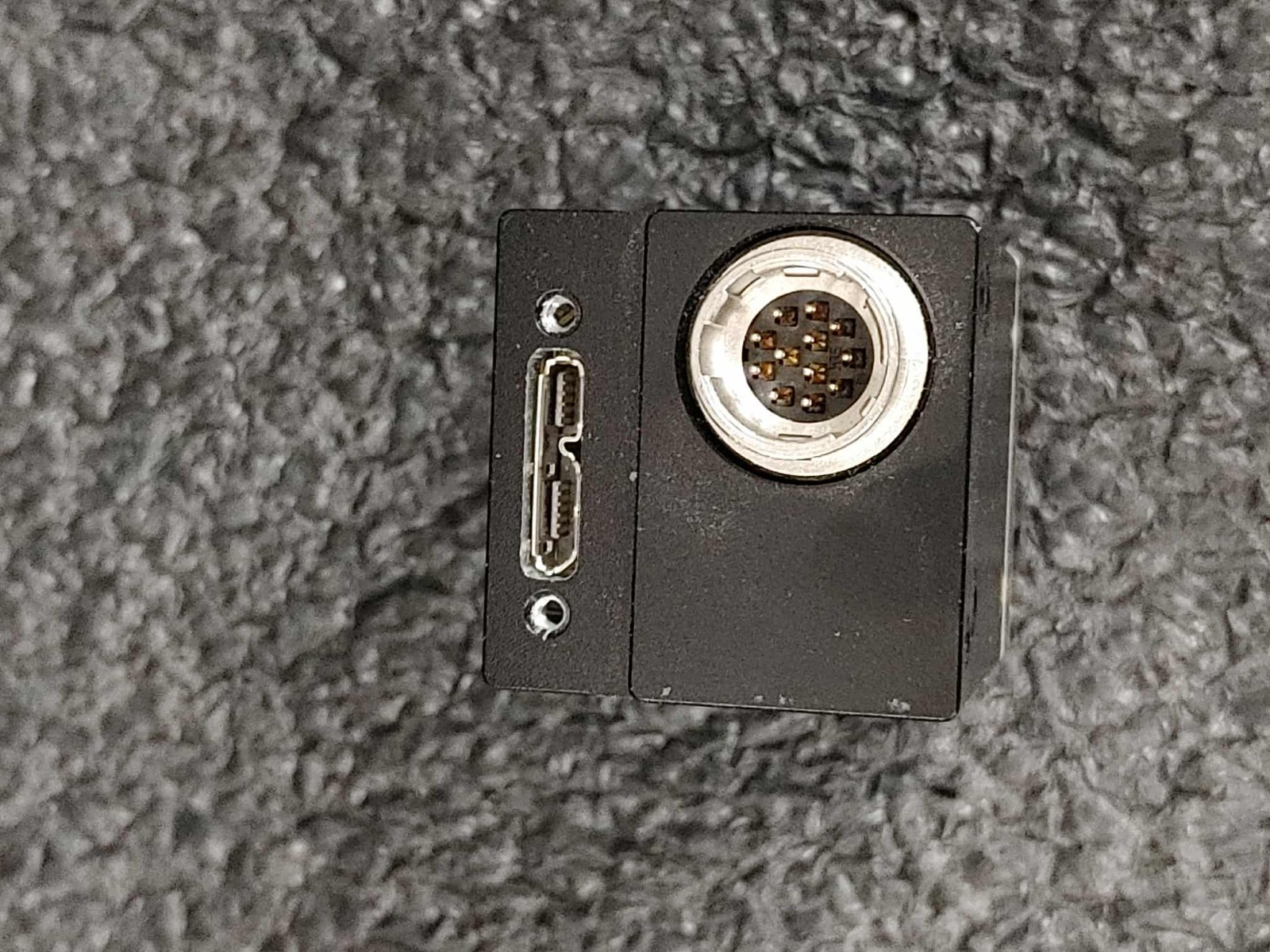 IS DFK 33UP2000 USB 3.0 Industrial Camera Color Python 2000 2/3″ 2.3MP 129 FPS