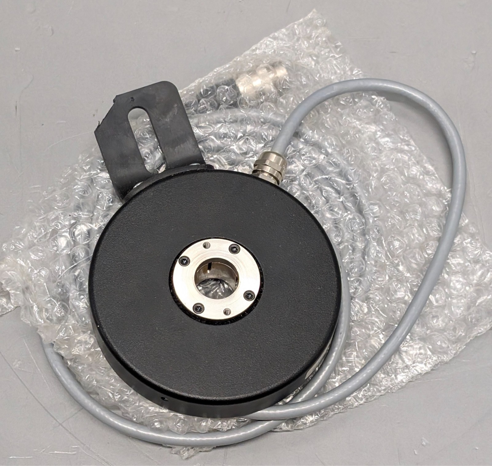 Encoder Products Accu-Coder 775-B-S-1024-R-HV-B-P/10.00-A-N-N rotary encoder