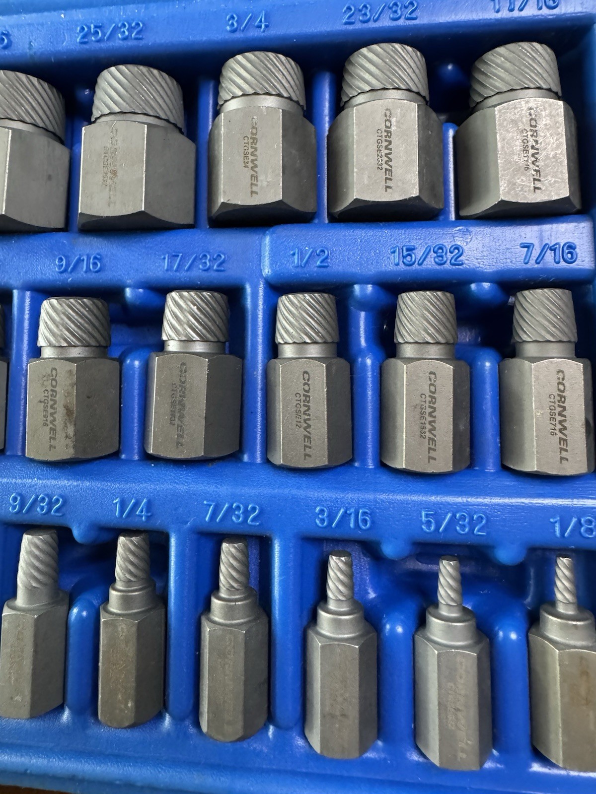 Cornwell Tools 24 Piece Screw Extractor Set, Model CTGSEST25, SAE, with Box
