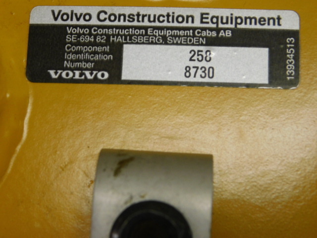 Oil Tank # 11063116 by VOLVO Heavy Construction Equipment w/ all fittings — NEW
