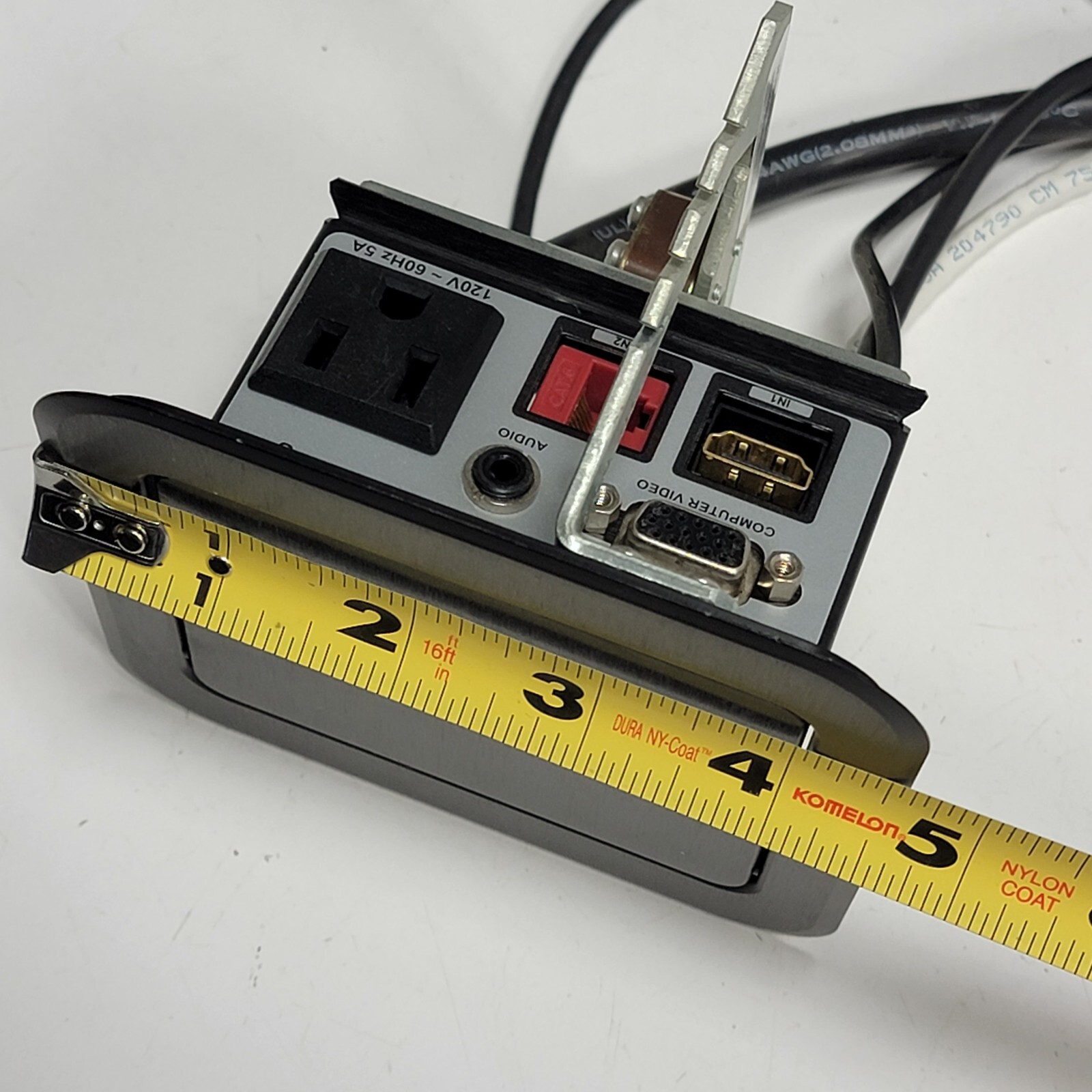 Altinex Tilt ‘N Plug Jr. Hybrid Analog and Digital Video Distribution TNP-128