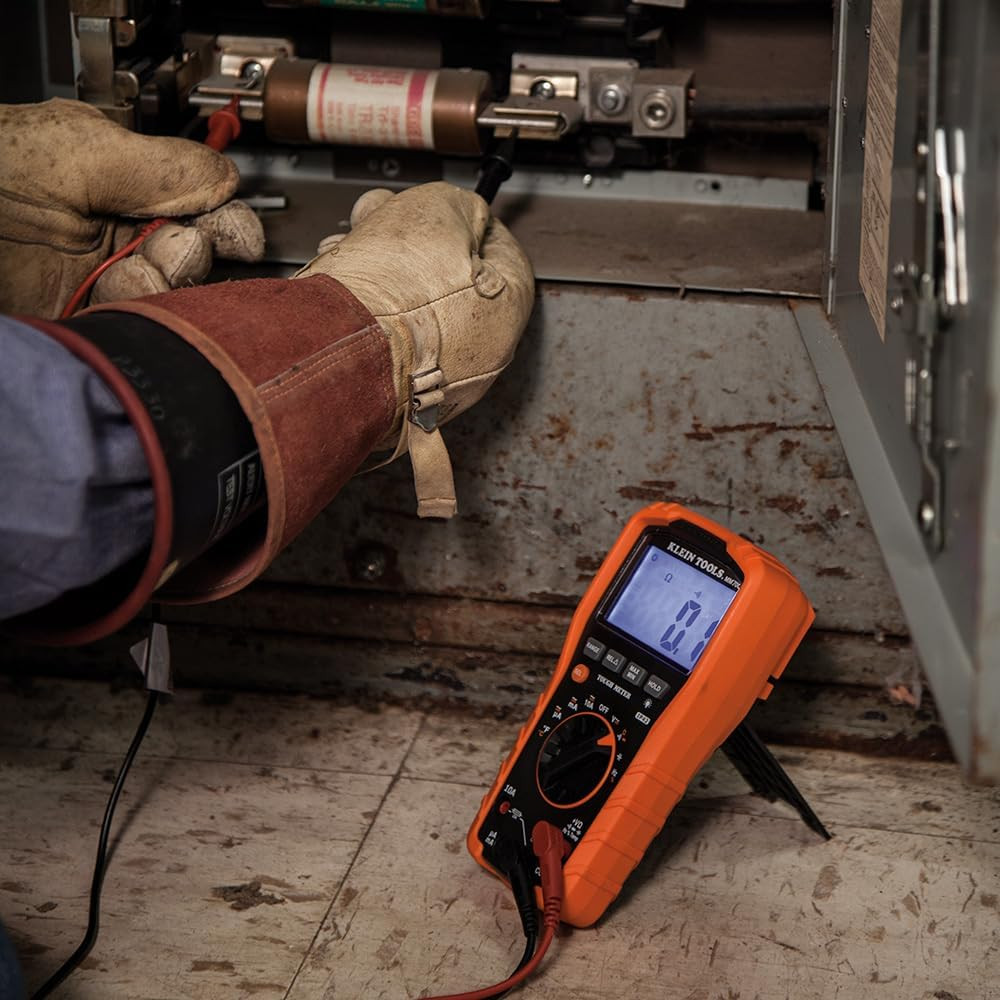 MM700 Multimeter, Auto-Ranging, TRMS, AC/DC Voltage and Current, Lo