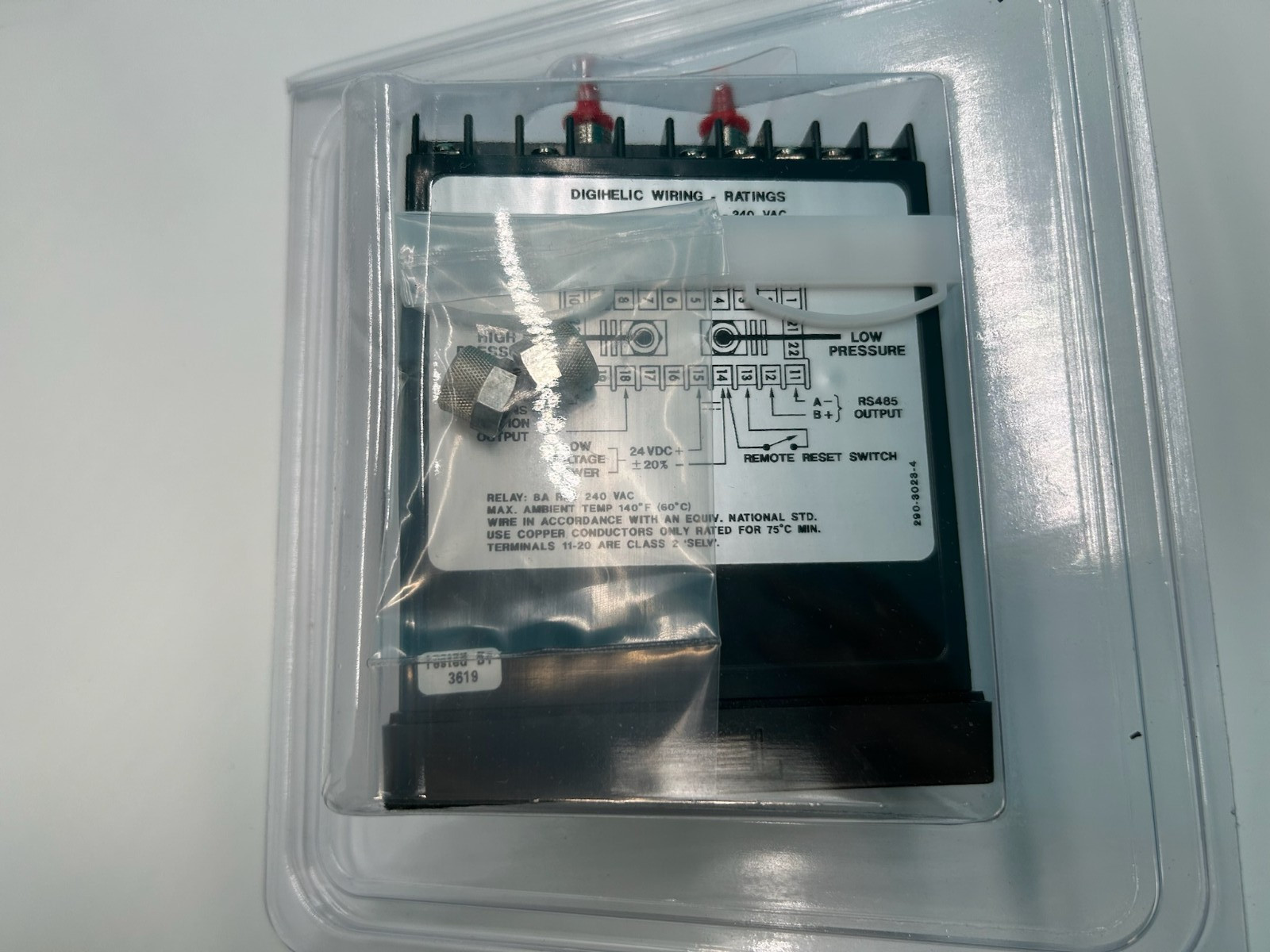 DWYER DIGIHELIC DH-006 3-in-1 Differential Pressure Controller