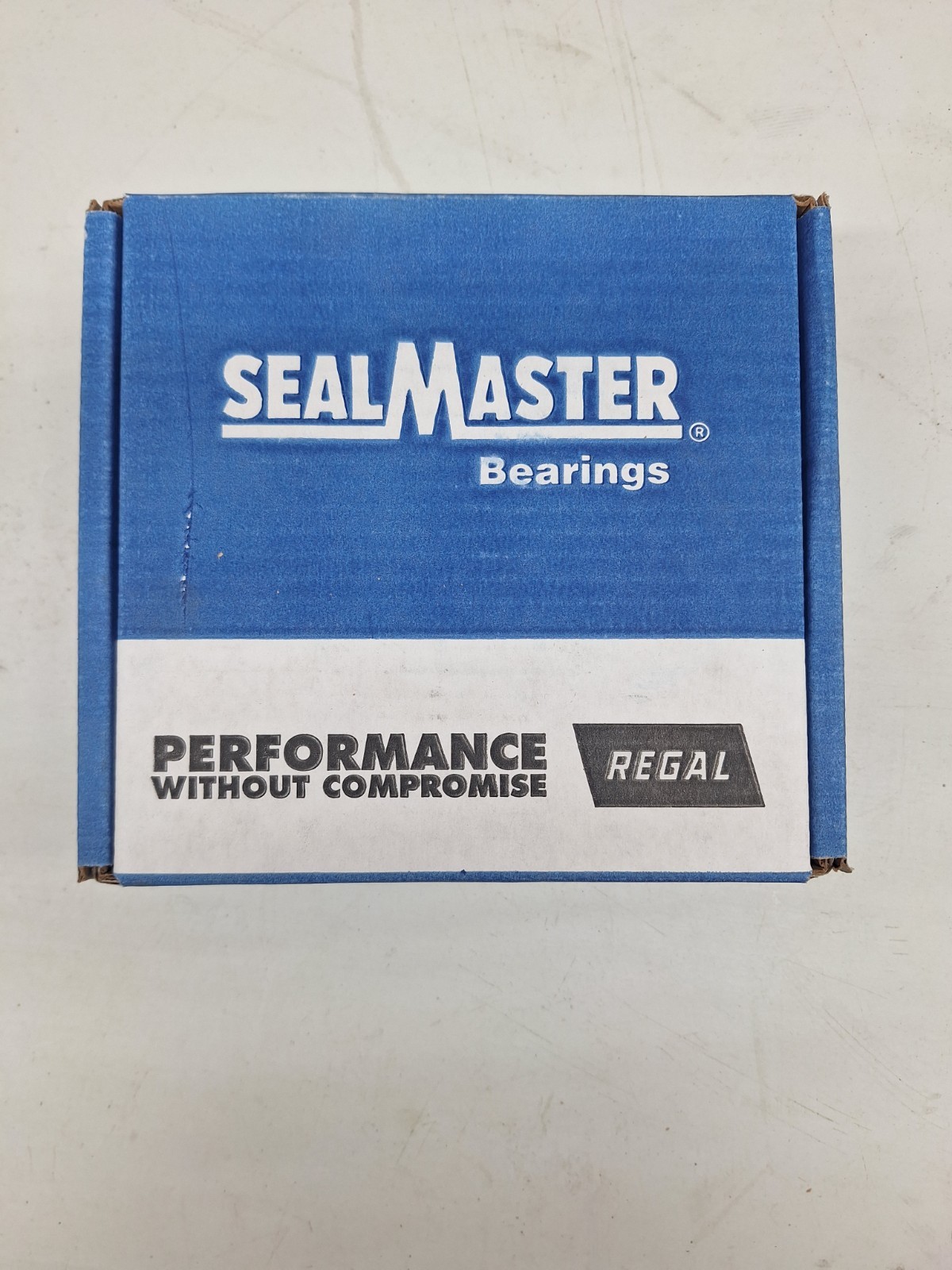 Sealmaster SFC-39T Flange Mount Bearing. 2 7/16 inch bore Squeeze Lock