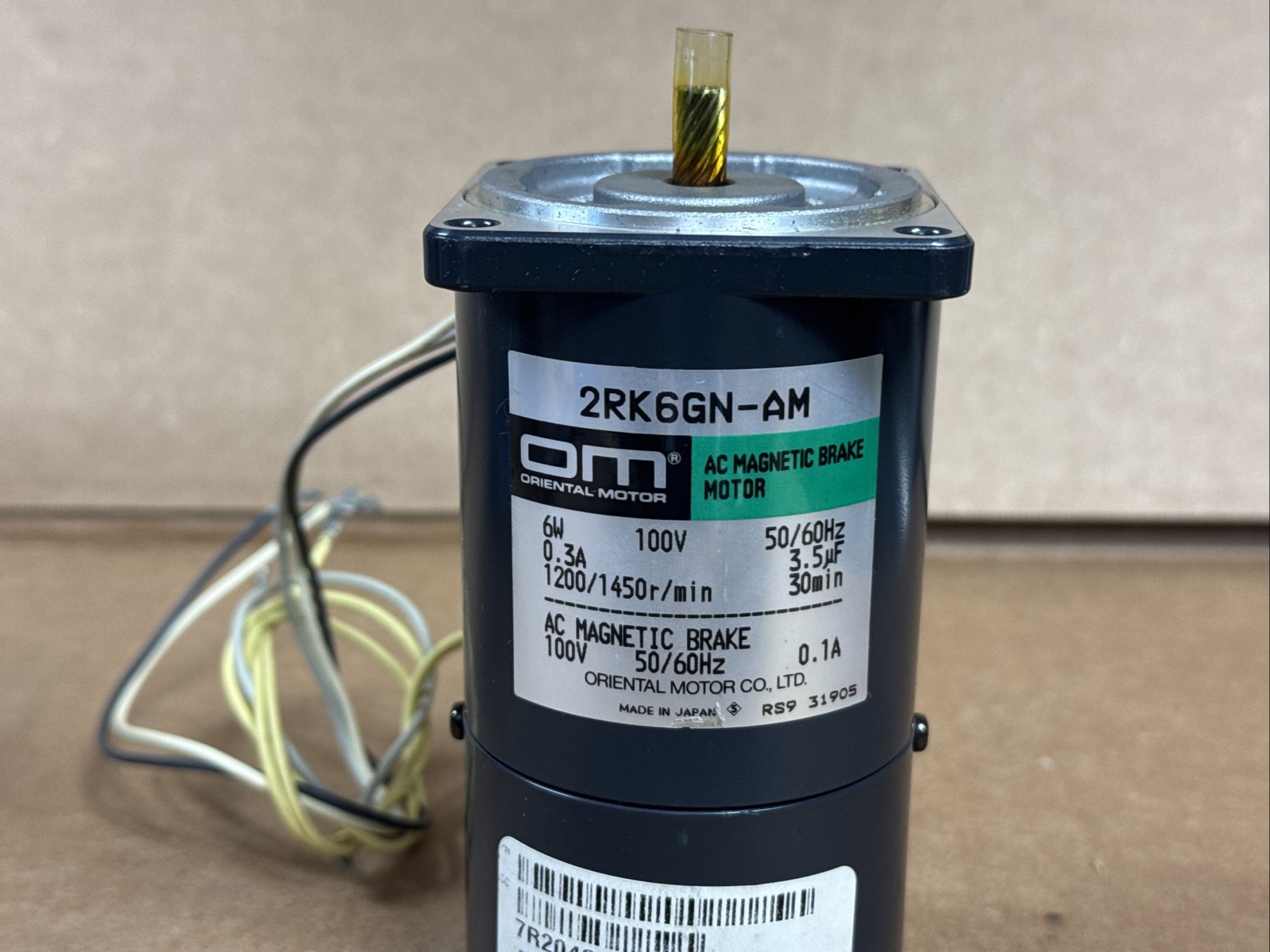 NEW Oriental Motor 2RK6GN-AM Brake Motor 6W 100V 1200/1450 RPM FAST SHIPPING