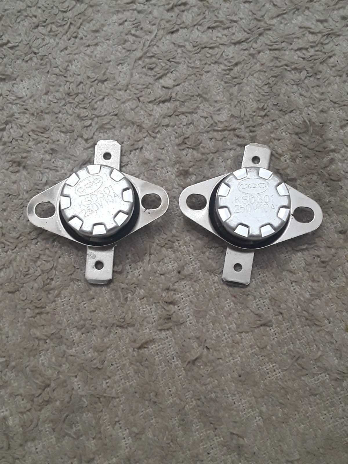 KSD301 Thermostat Temperature Switch – N.C. to 90°C / 194°F 250V 10A – Lot of 2