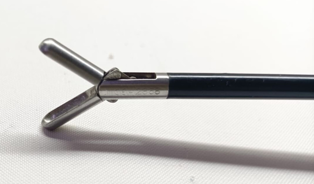 Laparoscopic Spoon Insert 5mmx330mm Best Quality Reusable Surgical Instruments