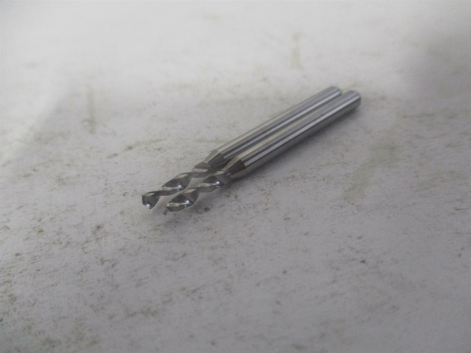 SGS (07358) 2.05mm x 1/8″ x 1-1/2″ 130° Spiral Circuit Board Drill Bit – Qty 2