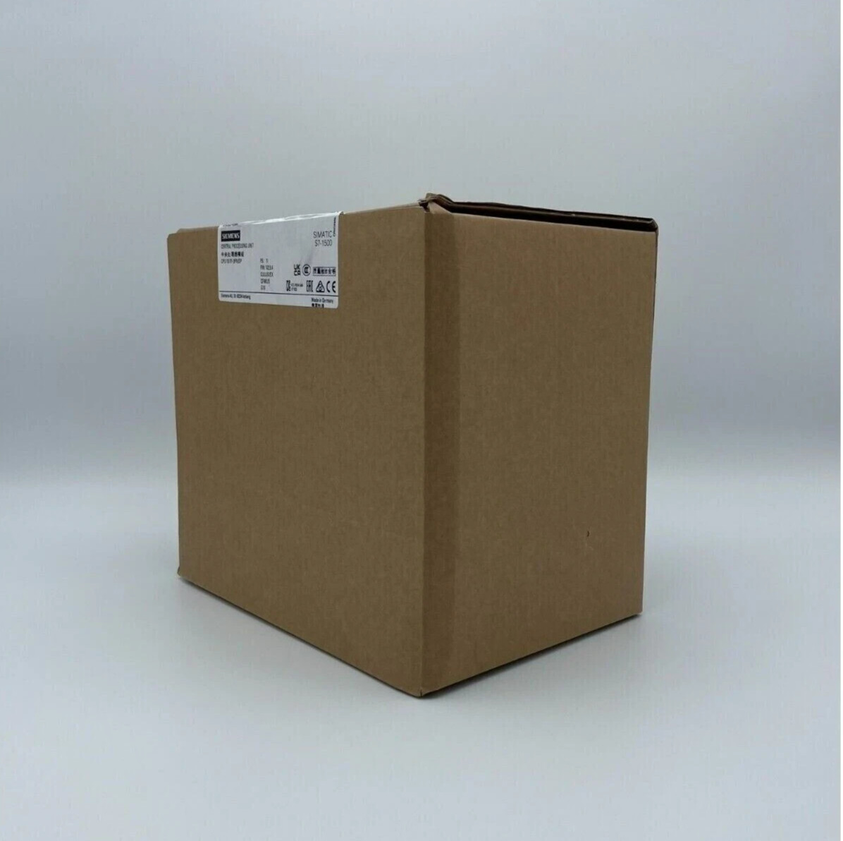 NEW SIEMENS In Box 6ES7972-0AB01-0XA0 6ES7 972-0AB01-0XA0 Free Shipping