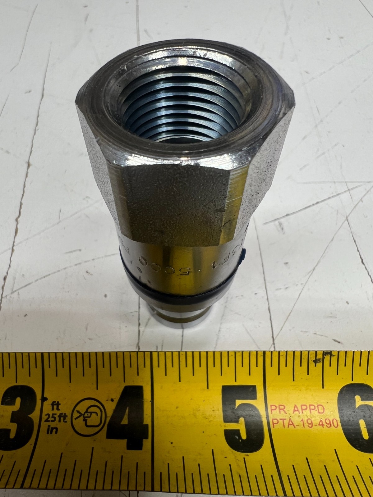 Dixon HT3F4 HT-Series Flush Face Female Threaded Plug 1/2″ Female NPTF Steel